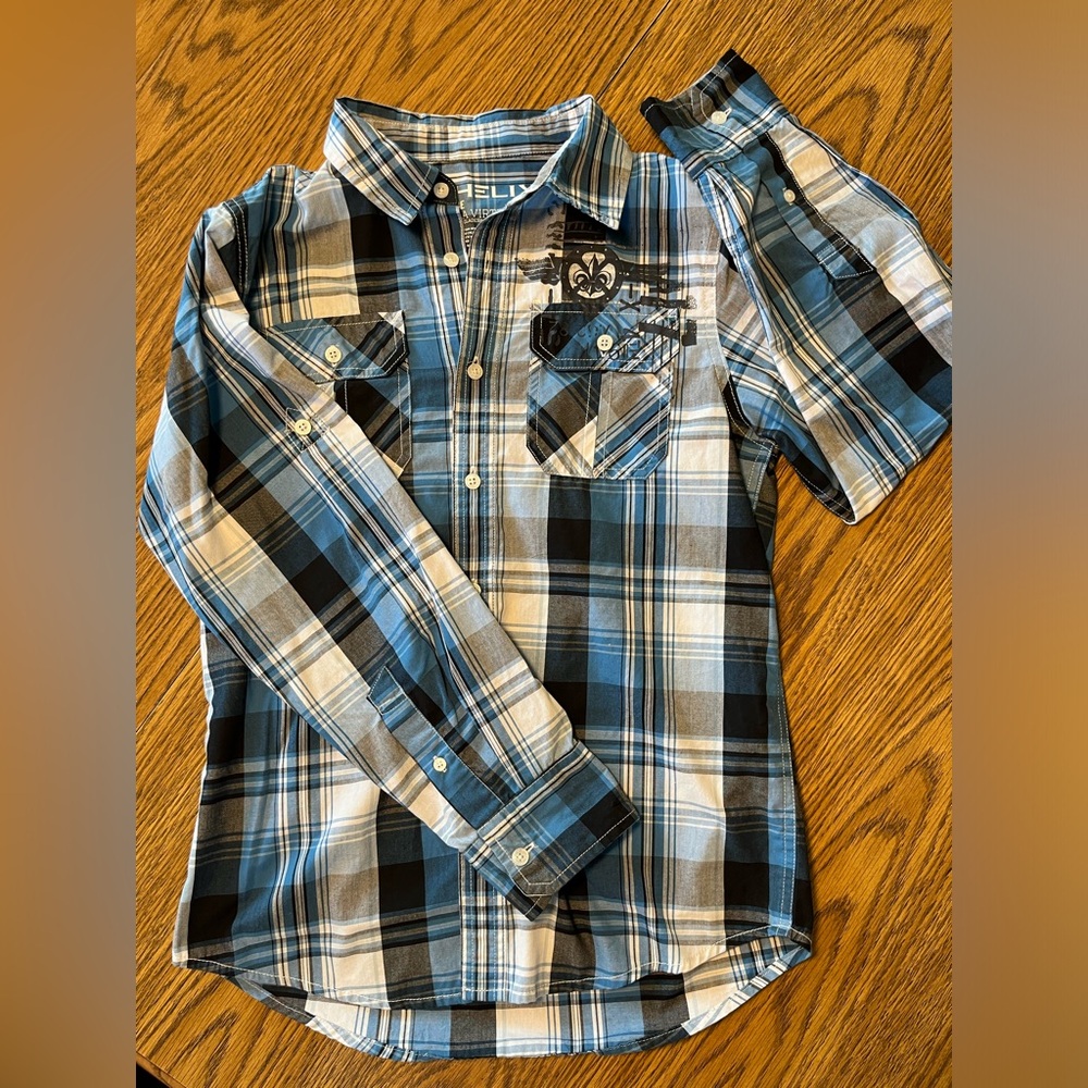 Boys, Helix shirt.
